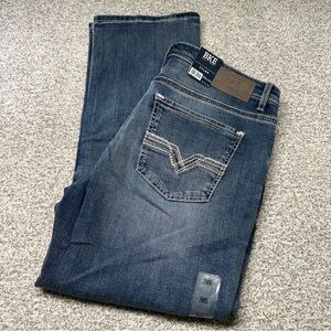 NWT Men’s BKE Tyler Medium Wash Durable Denim Tough Wear Straight Jeans Sz 38x30